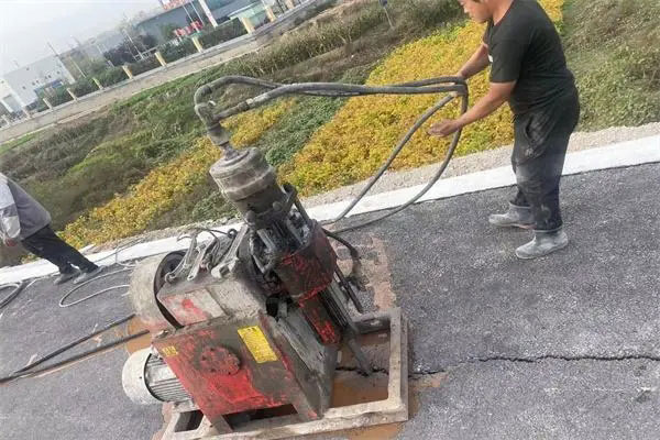 甘南马路面下沉注浆加固